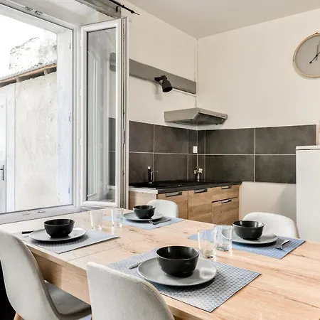 Apartment Le Nid - Cours Exterieure - Parking - Wifi